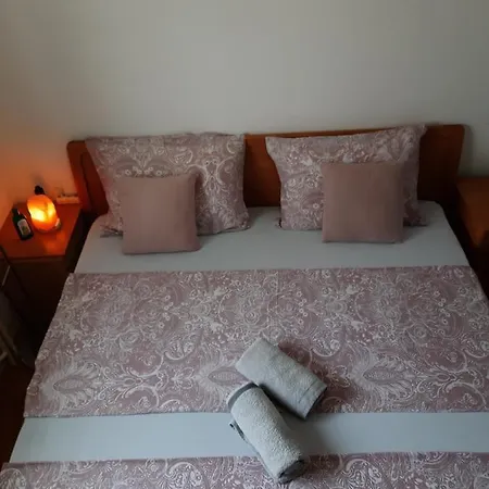 Apartmani Neja *